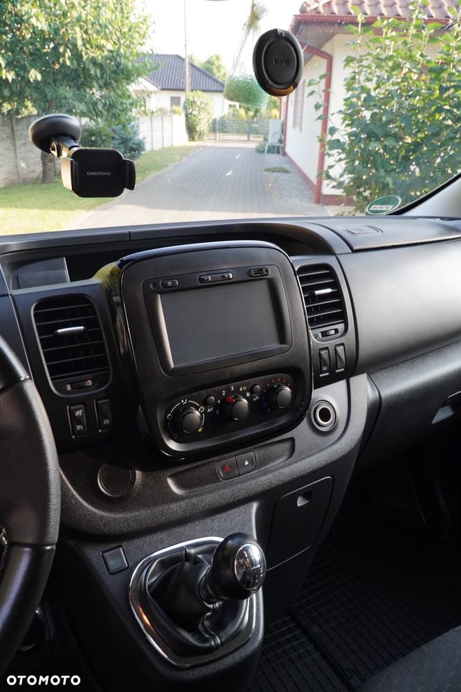 Opel Vivaro - 18