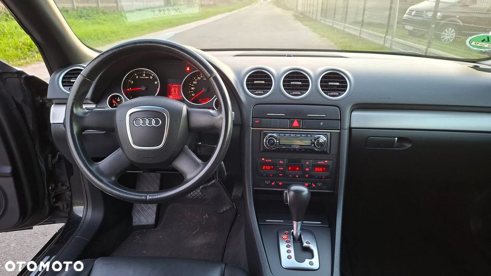 Audi A4 Cabrio 1.8T Multitronic - 9