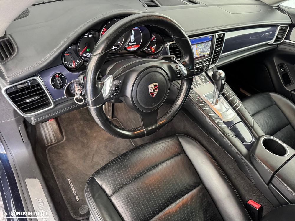 Porsche Panamera Diesel - 12
