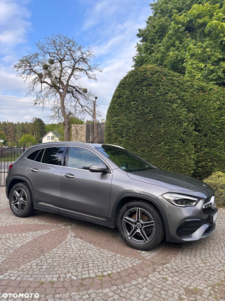 Mercedes-Benz GLA 200 AMG Line - 4