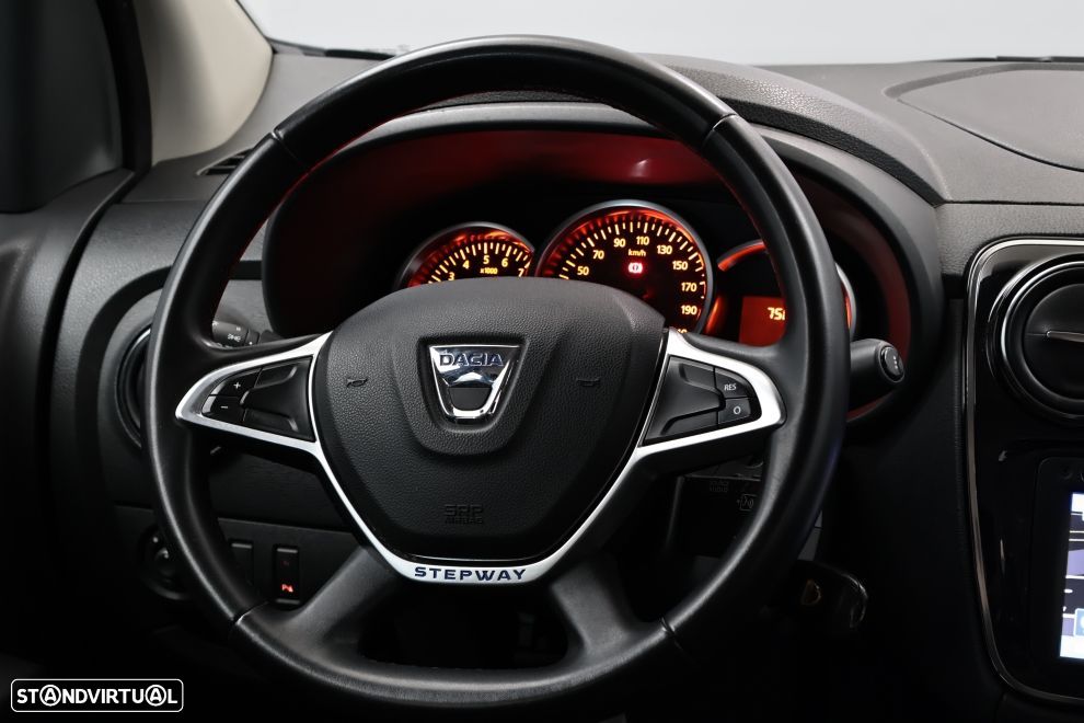 Dacia Lodgy 1.5 dCi Stepway 7L - 18