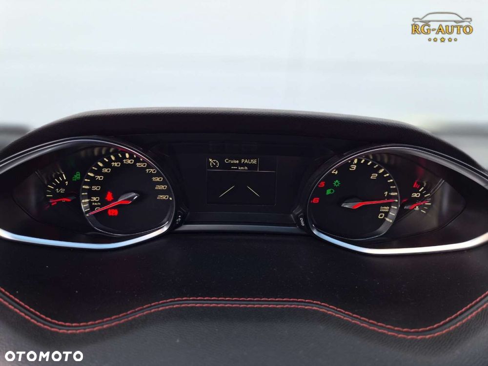 Peugeot 308 - 35