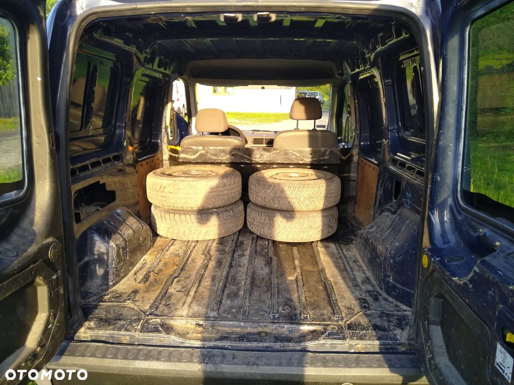 Ford Transit Connect - 3