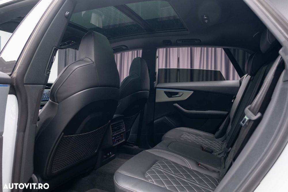 Audi Q8 - 11