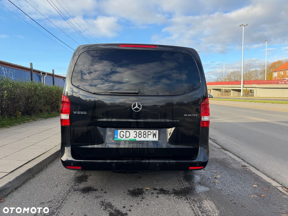 Mercedes-Benz Klasa V 250 BlueTEC lang 7G-TRONIC Edition 1 - 3