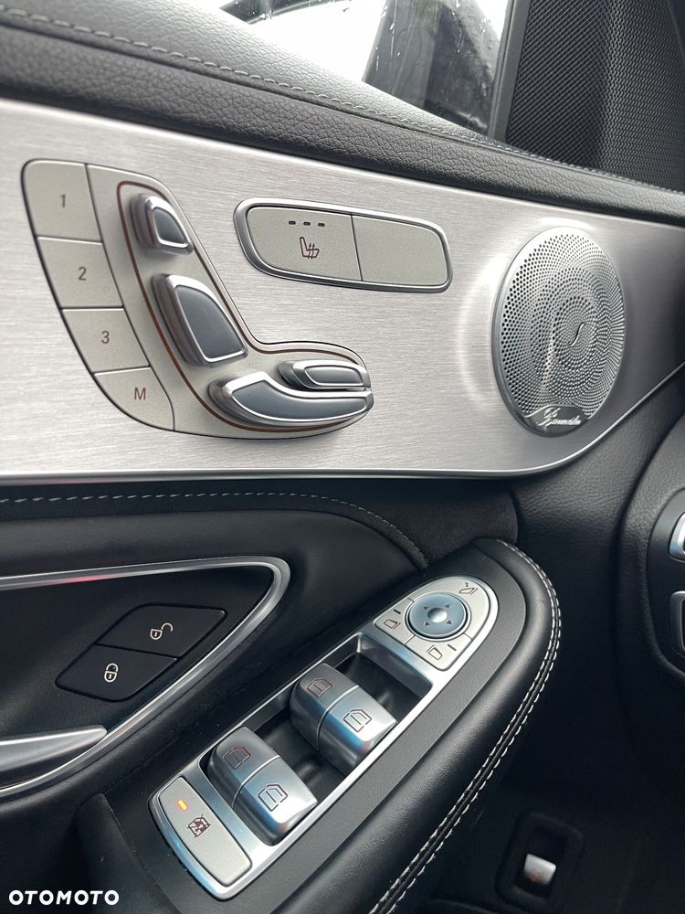 Mercedes-Benz Klasa C AMG 63 - 16