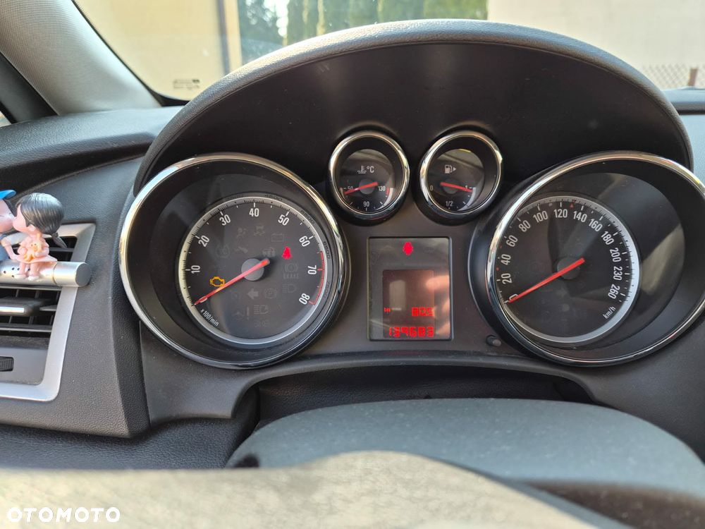 Opel Astra 1.4 ecoFLEX - 8