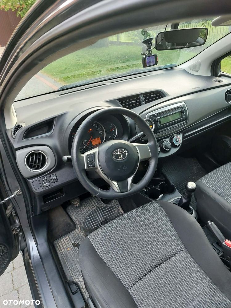 Toyota Yaris 1.0 Active - 10