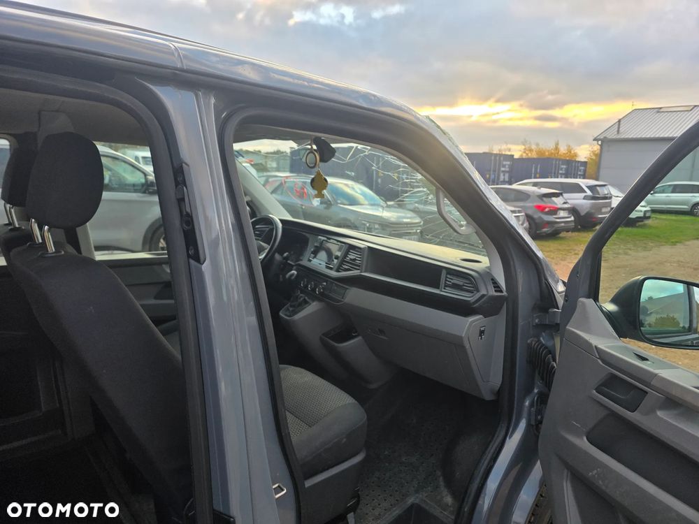 Volkswagen Transporter - 24