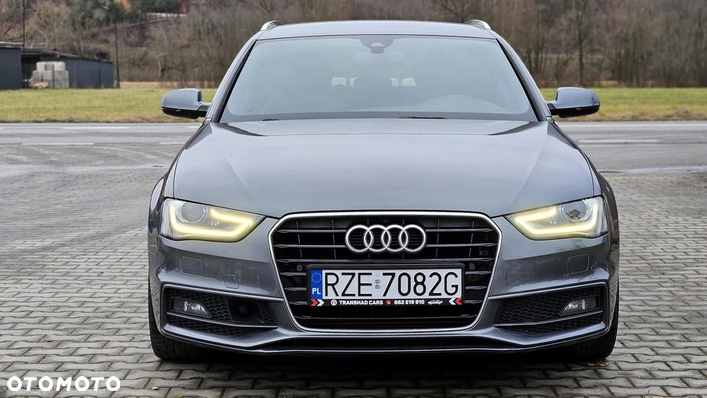 Audi A4 Avant 2.0 TFSI multitronic S line Sportpaket - 2