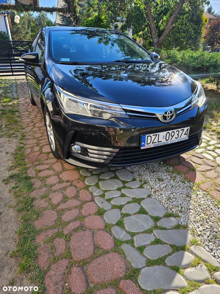 Toyota Corolla - 2