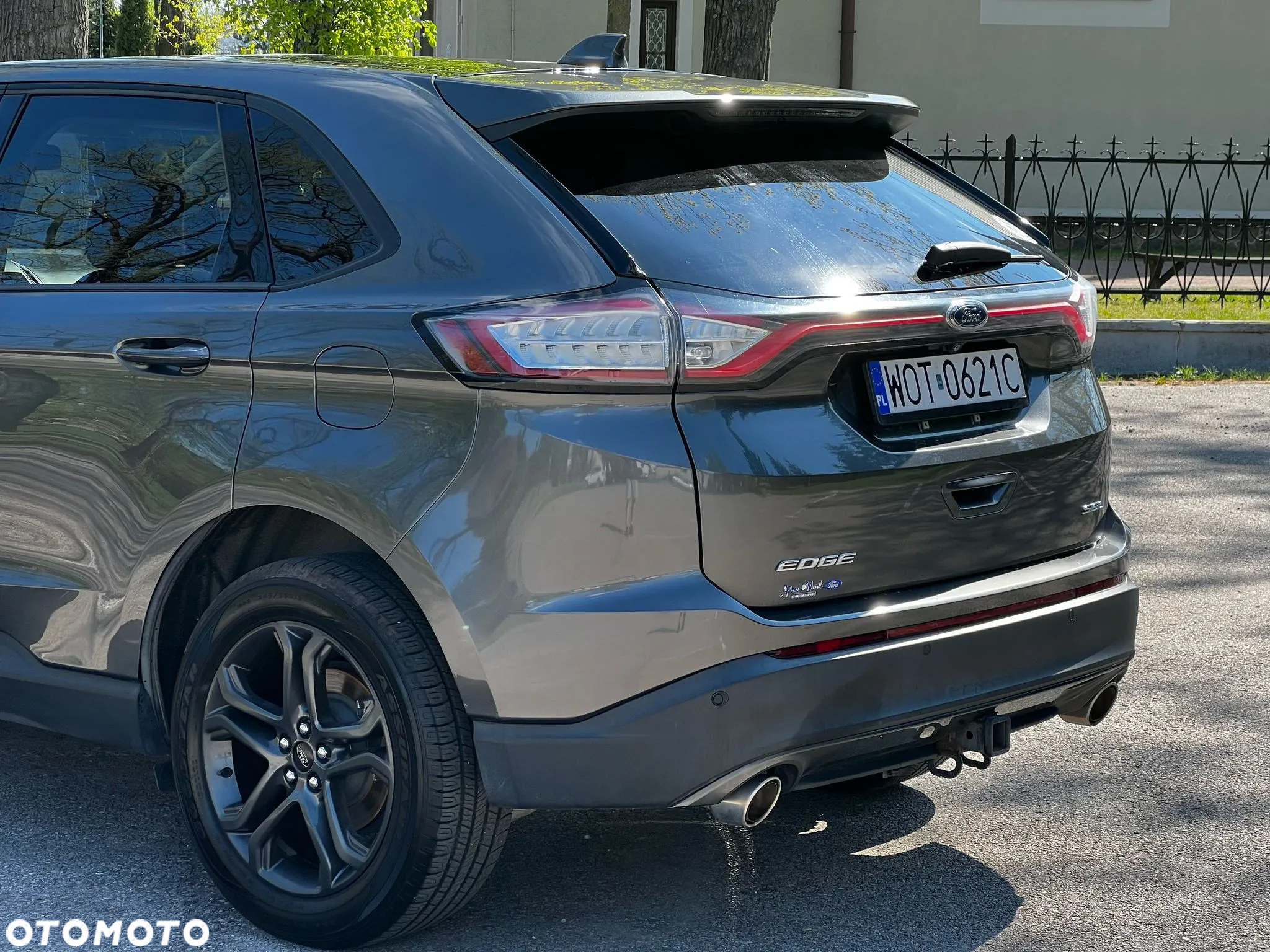 Ford Edge - 8