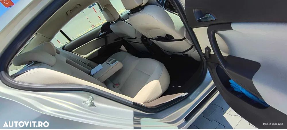 Opel Insignia - 7