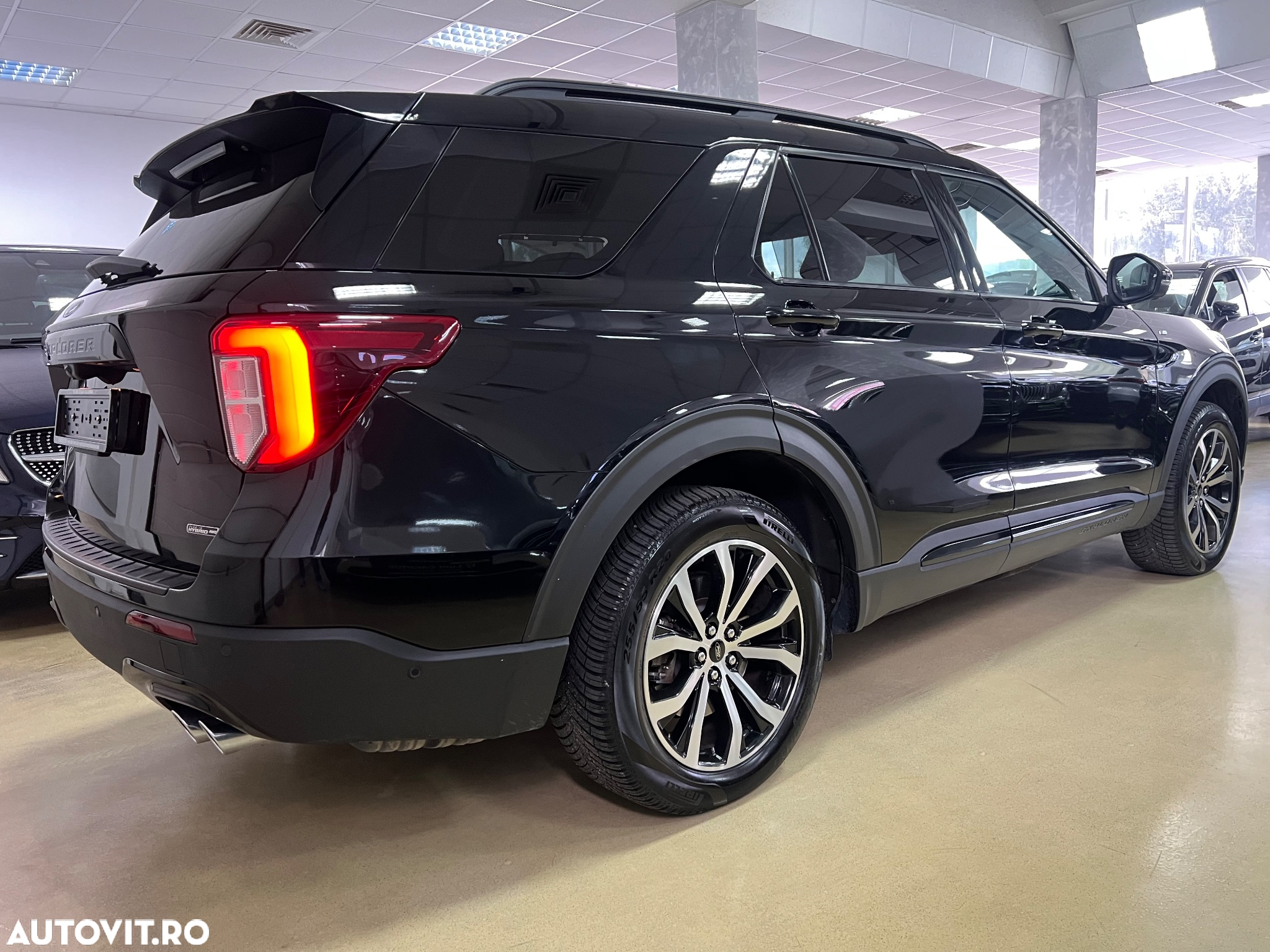 Ford Explorer 3.0 PHEV ST-Line - 11