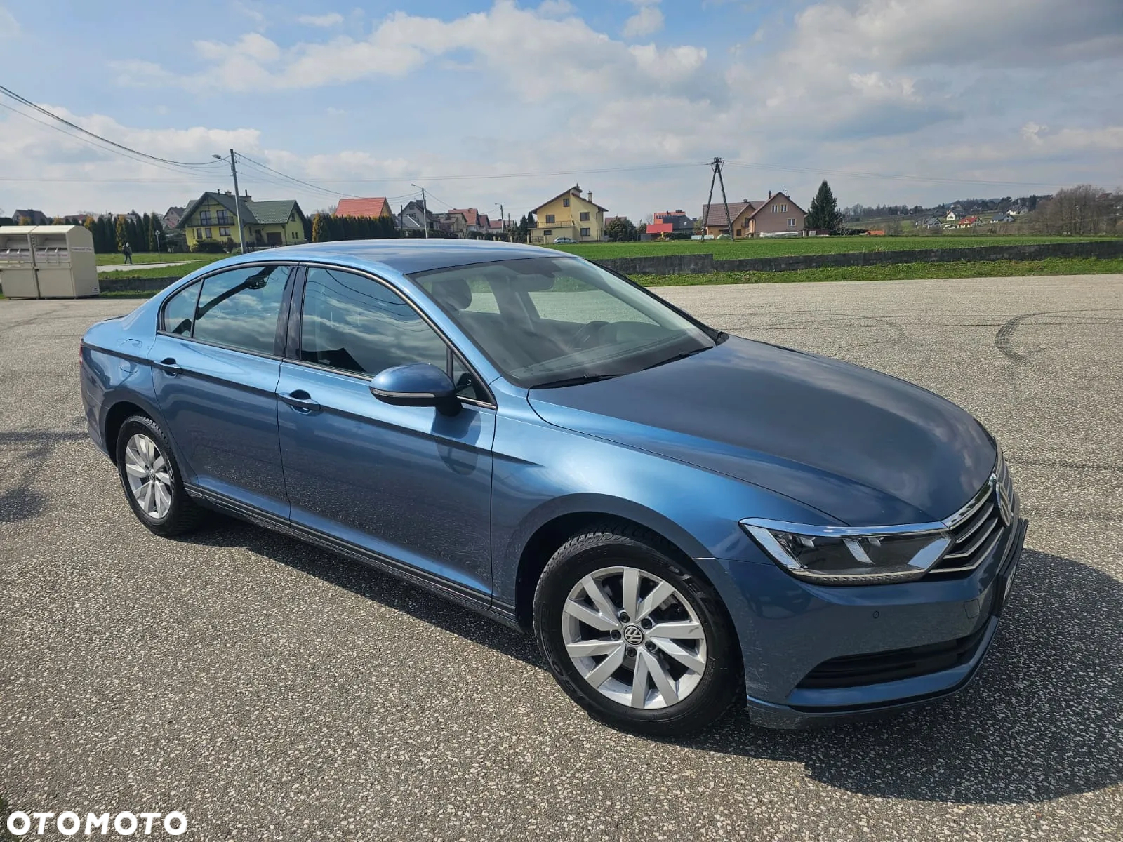 Volkswagen Passat 2.0 TDI SCR Trendline DSG - 4