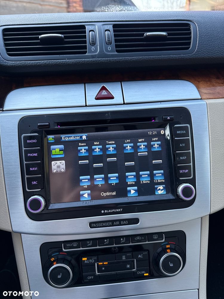 Volkswagen Passat 1.8 TSI Exclusive - 24