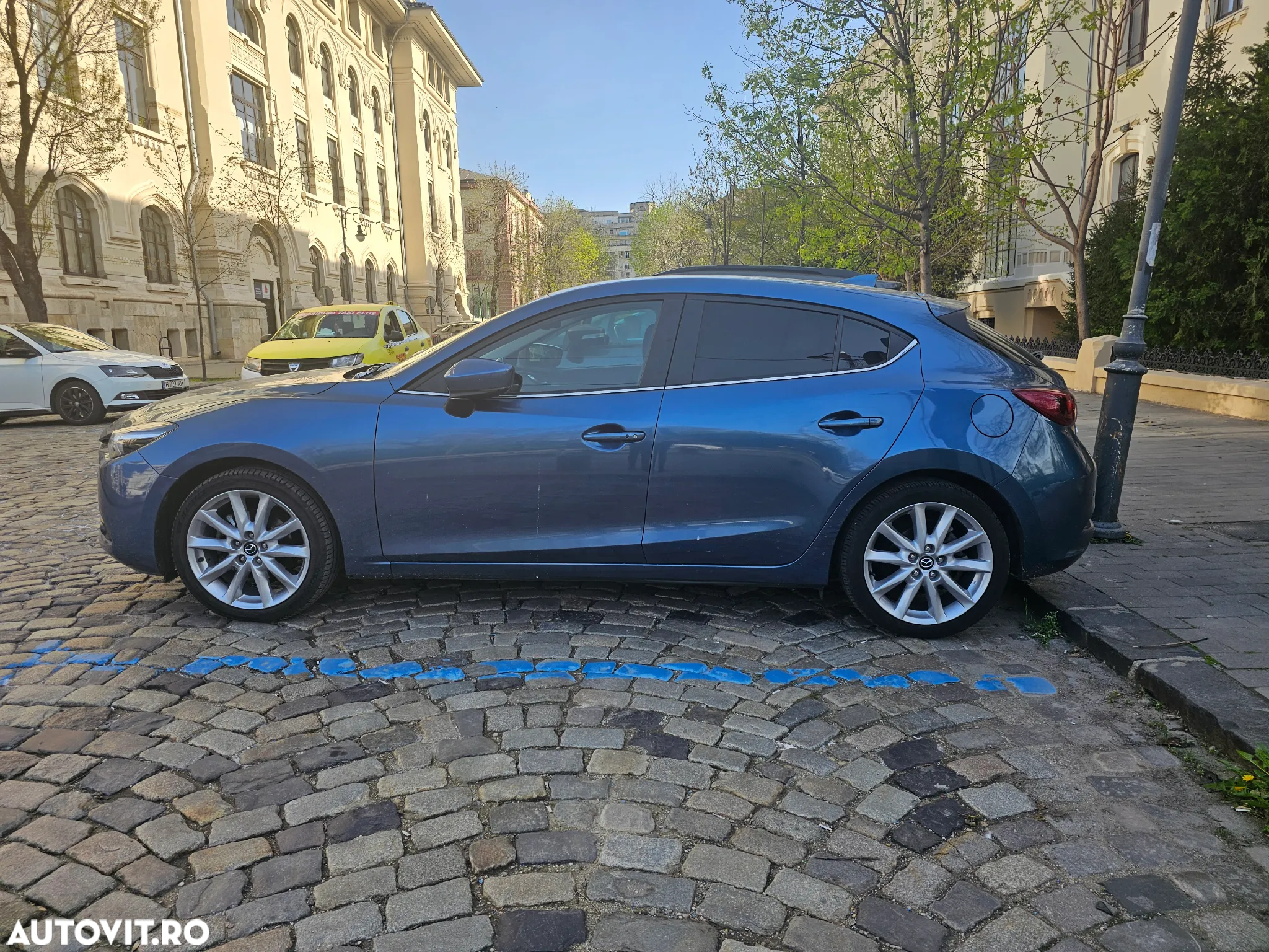 Mazda 3 - 9