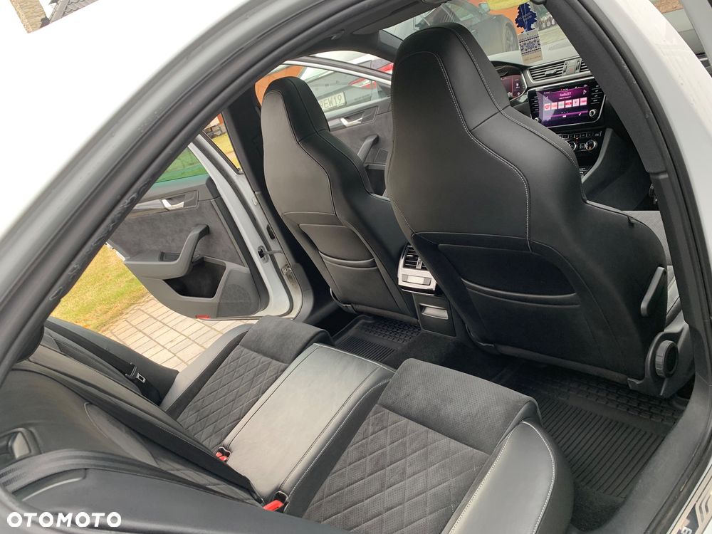 Skoda Superb 2.0 TDI 4x4 Sportline DSG - 12