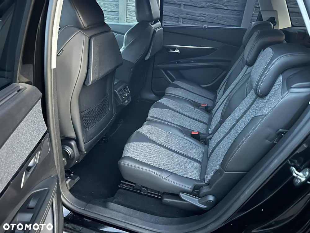 Peugeot 5008 BlueHDi 130 EAT8 Allure - 11