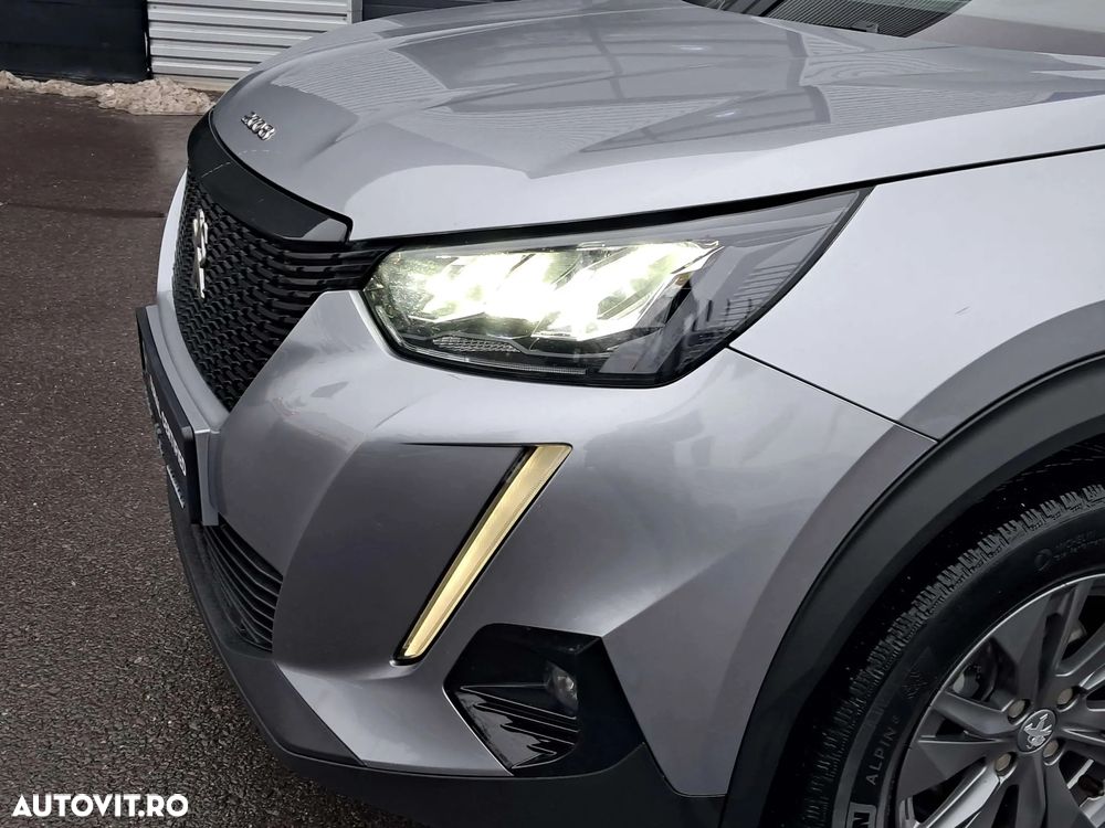 Peugeot 2008 1.2 L PureTech STT EAT8 Active - 14
