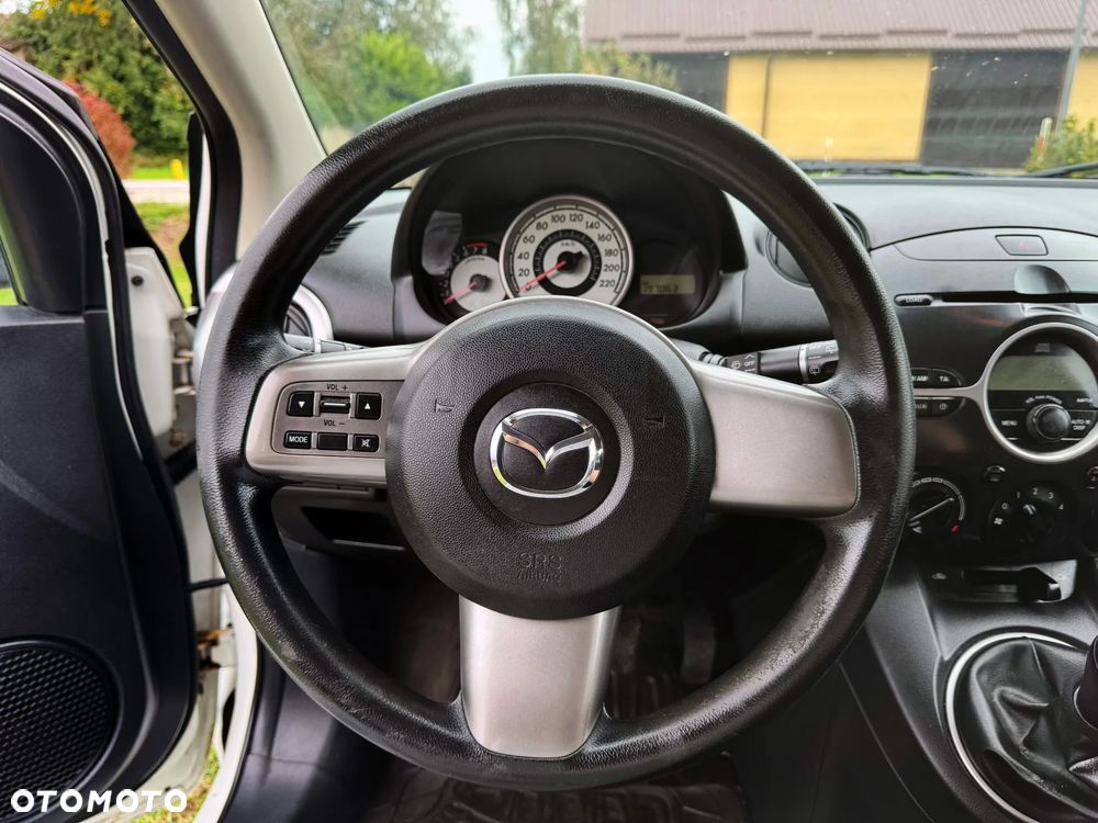 Mazda 2 - 21