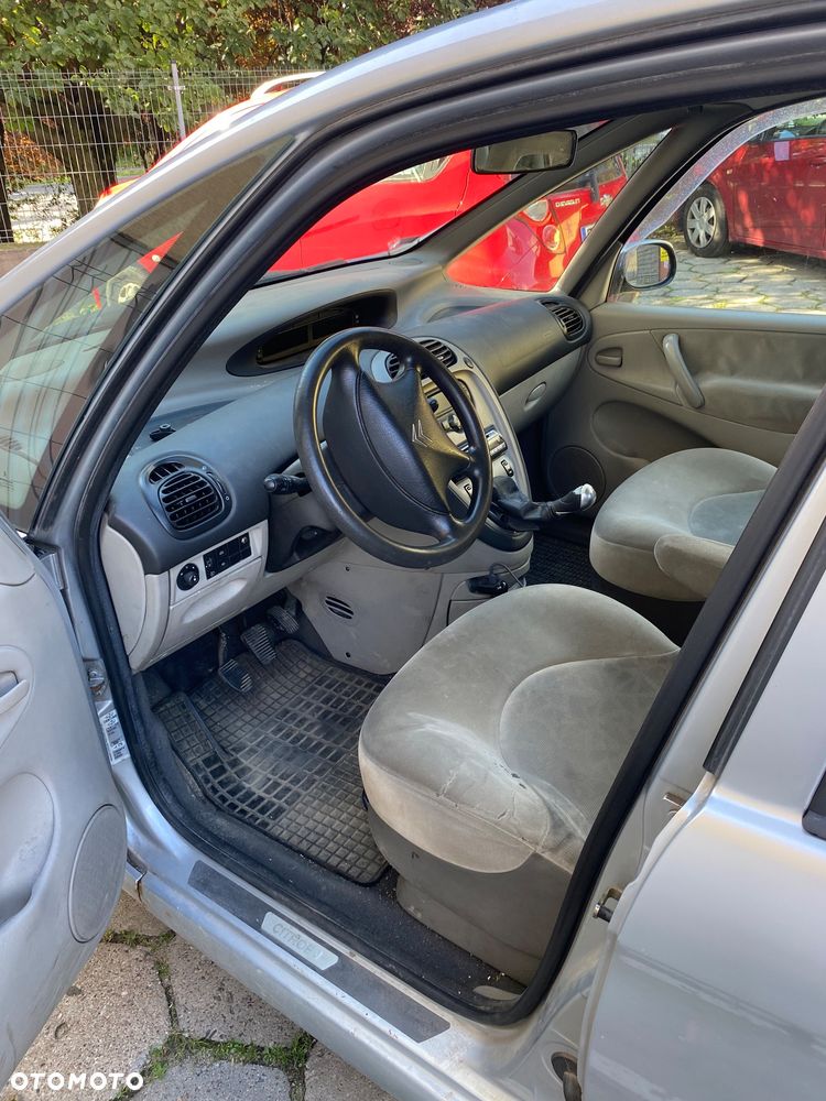 Citroën Xsara Picasso 1.6 HDI Exclusive - 10
