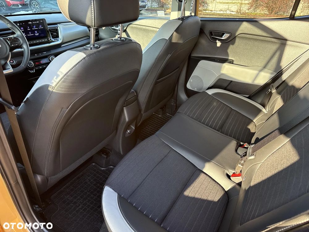 Kia Stonic 1.0 T-GDI L Business Line DCT - 25