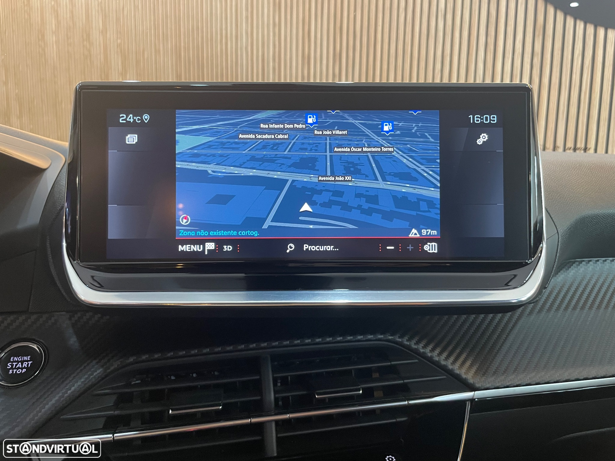 Peugeot 2008 1.2 PureTech Allure - 24