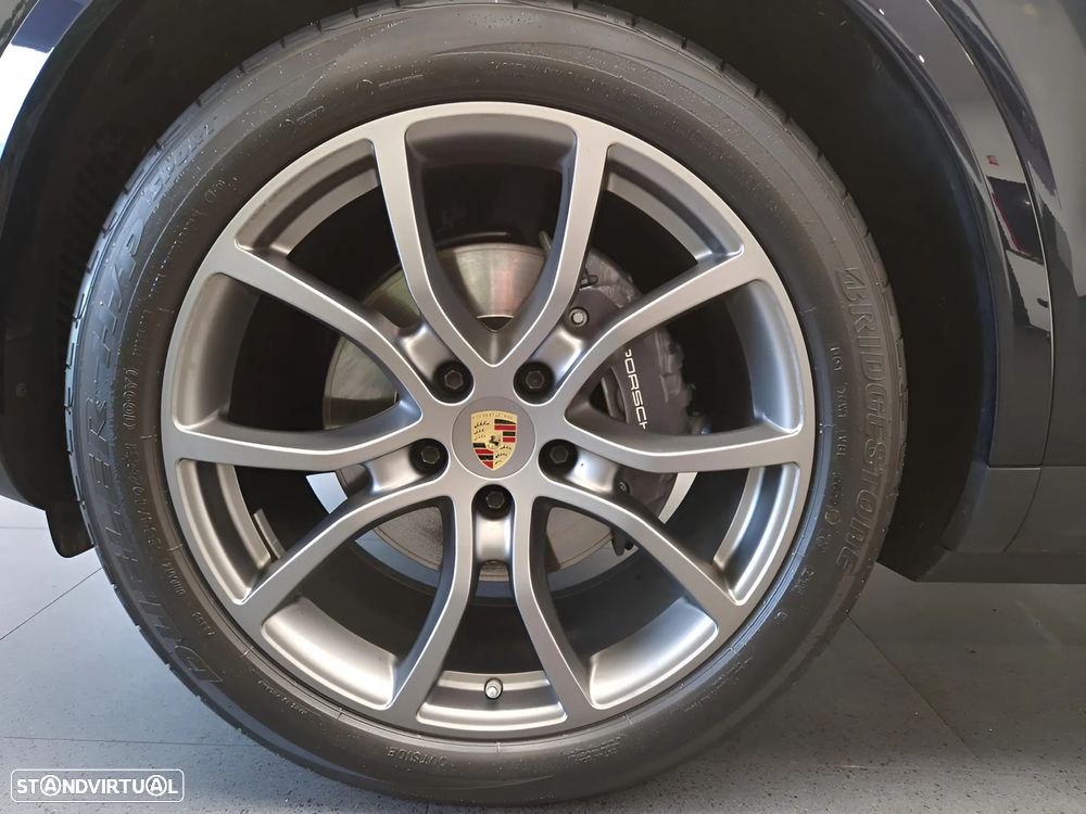 Porsche Cayenne Coupé E-Hybrid Platinum Edition - 4