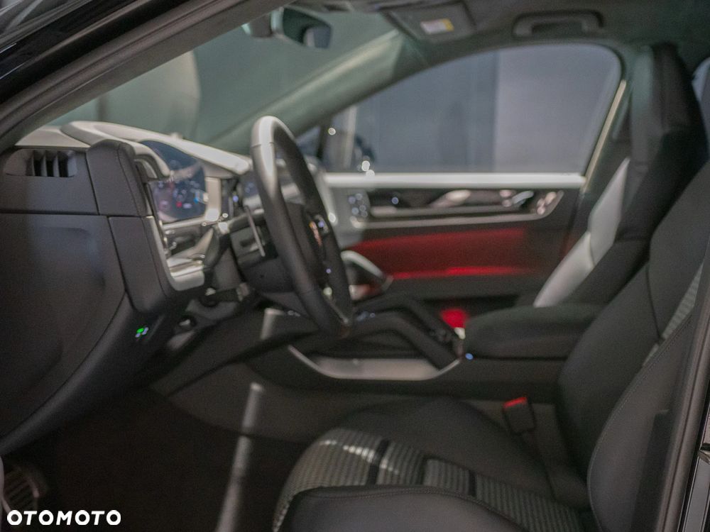 Porsche Cayenne - 18