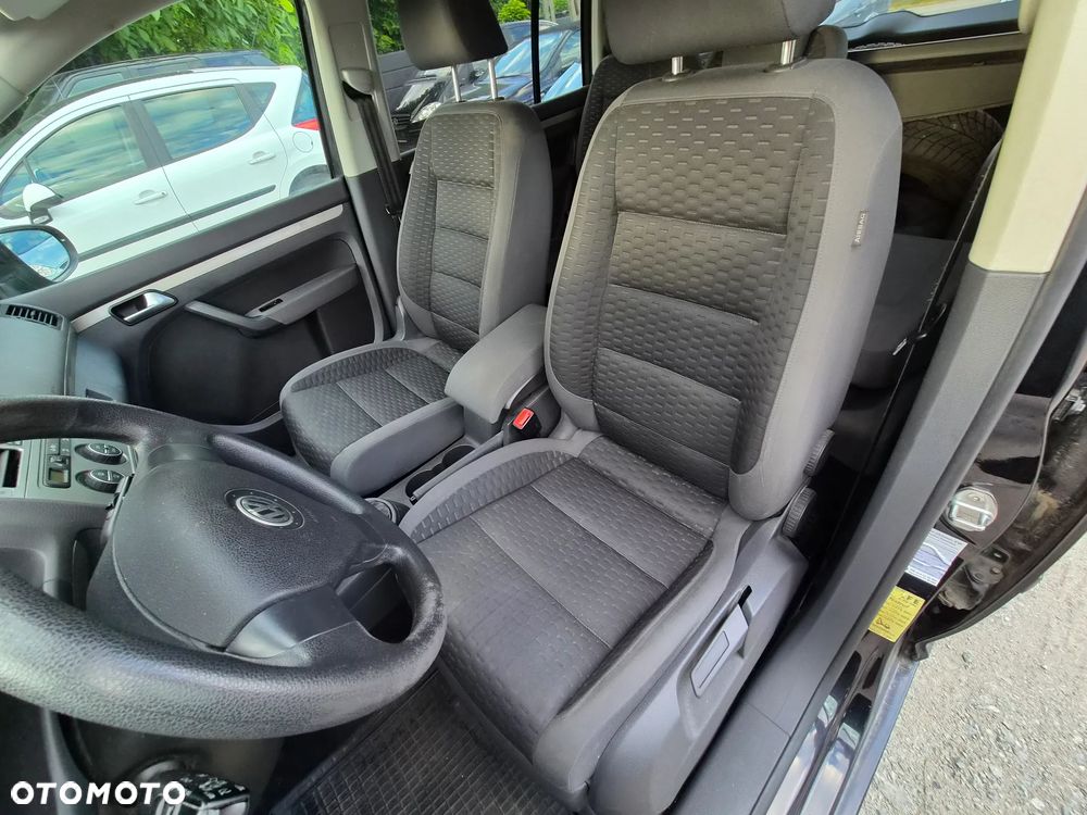 Volkswagen Touran 1.9 TDI DPF Conceptline - 8