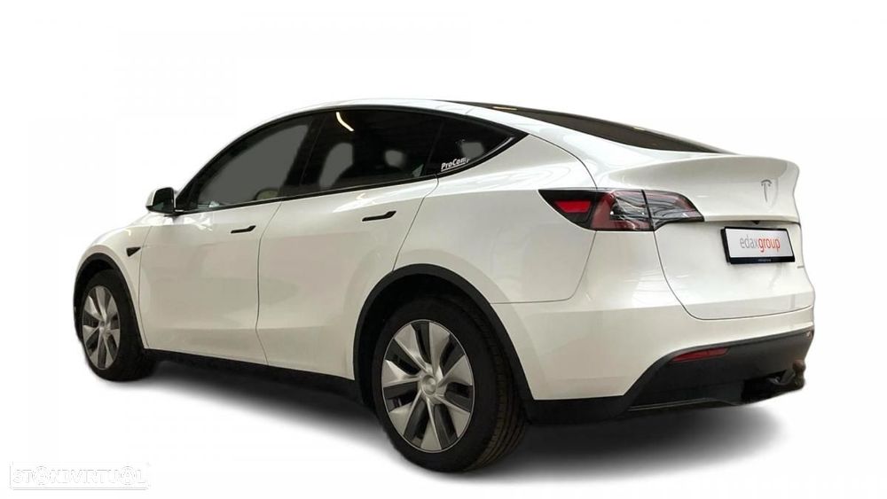 Tesla Model Y Long Range Dual Motor AWD - 3