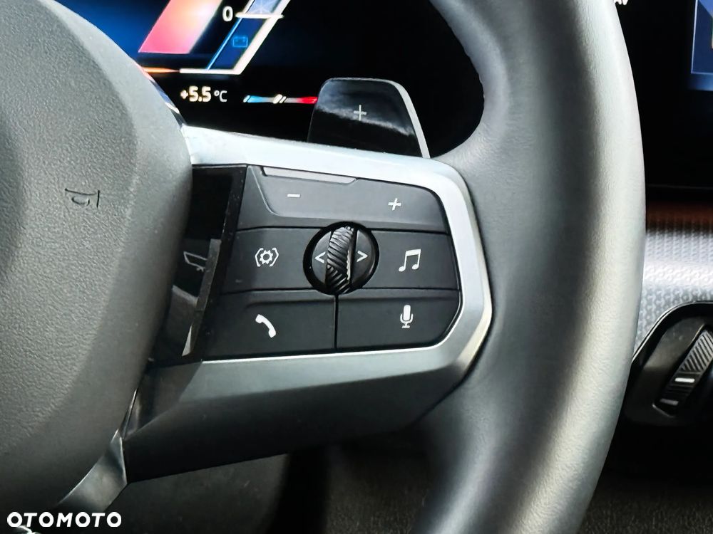 BMW X1 sDrive20i - 20