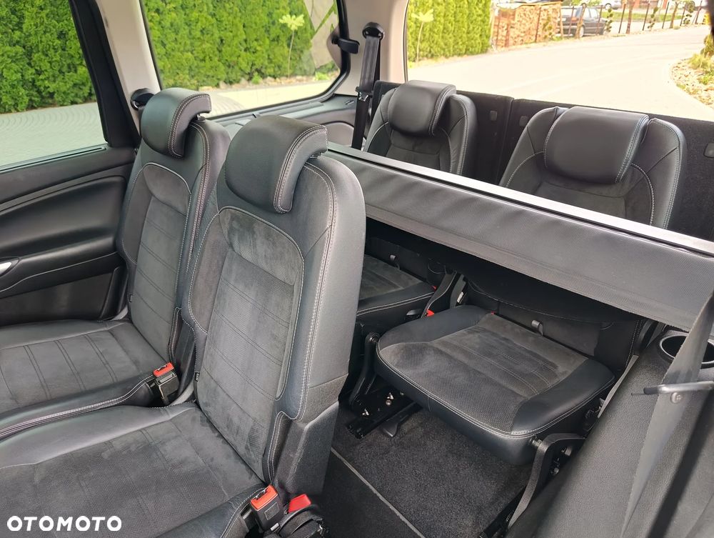 Ford Galaxy 2.0 TDCi DPF Titanium - 32