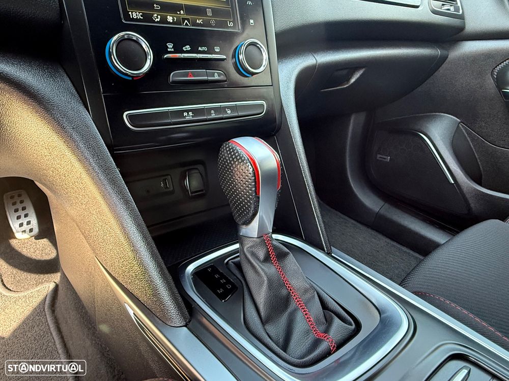 Renault Mégane TCe 300 GPF EDC R.S. TROPHY - 27
