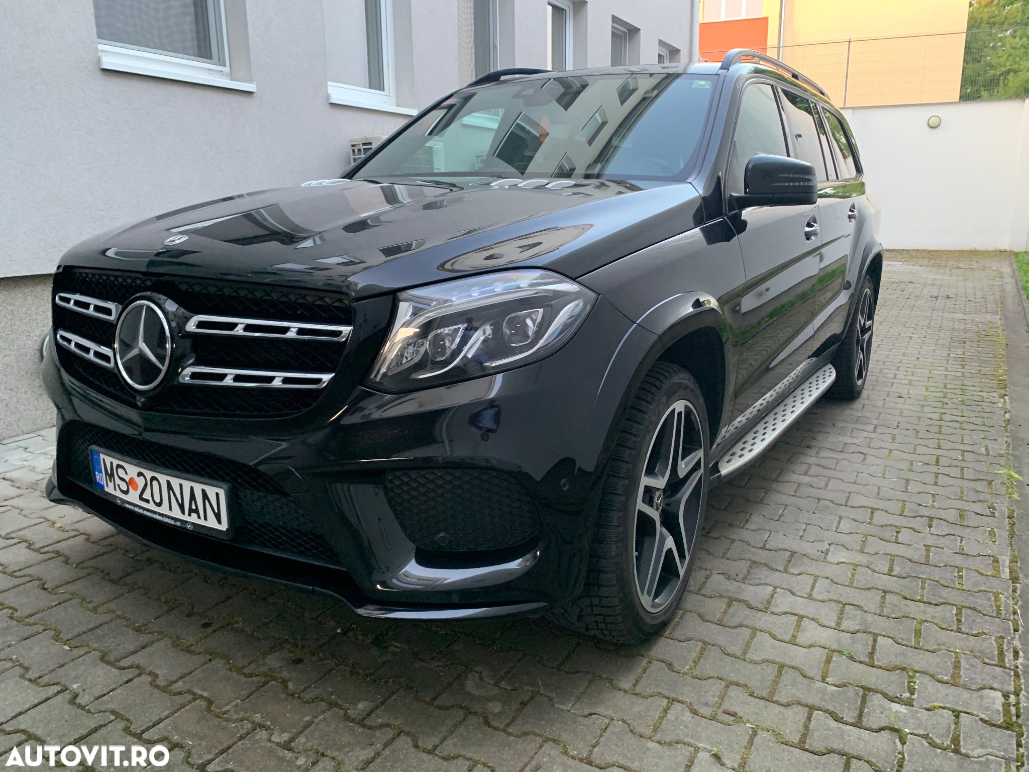Mercedes-Benz GLS 400 4MATIC Aut - 1