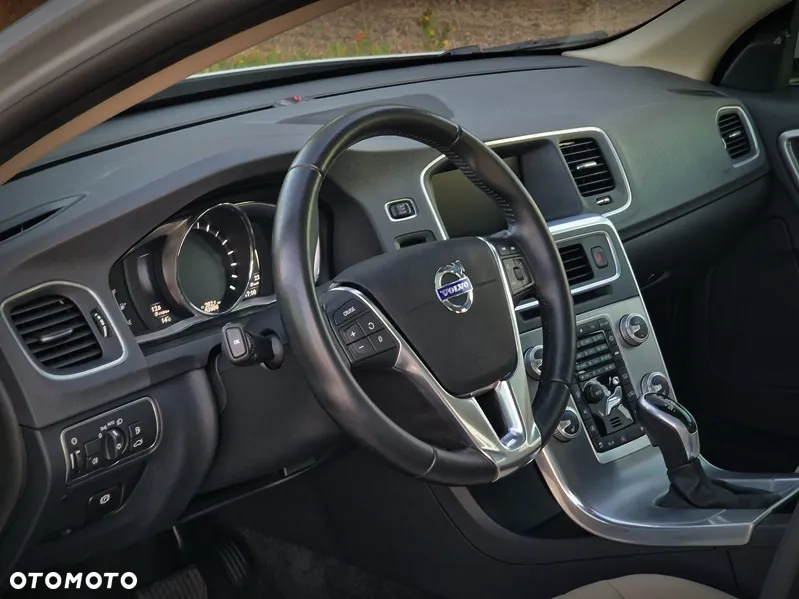 Volvo S60 T5 Geartronic Summum - 15