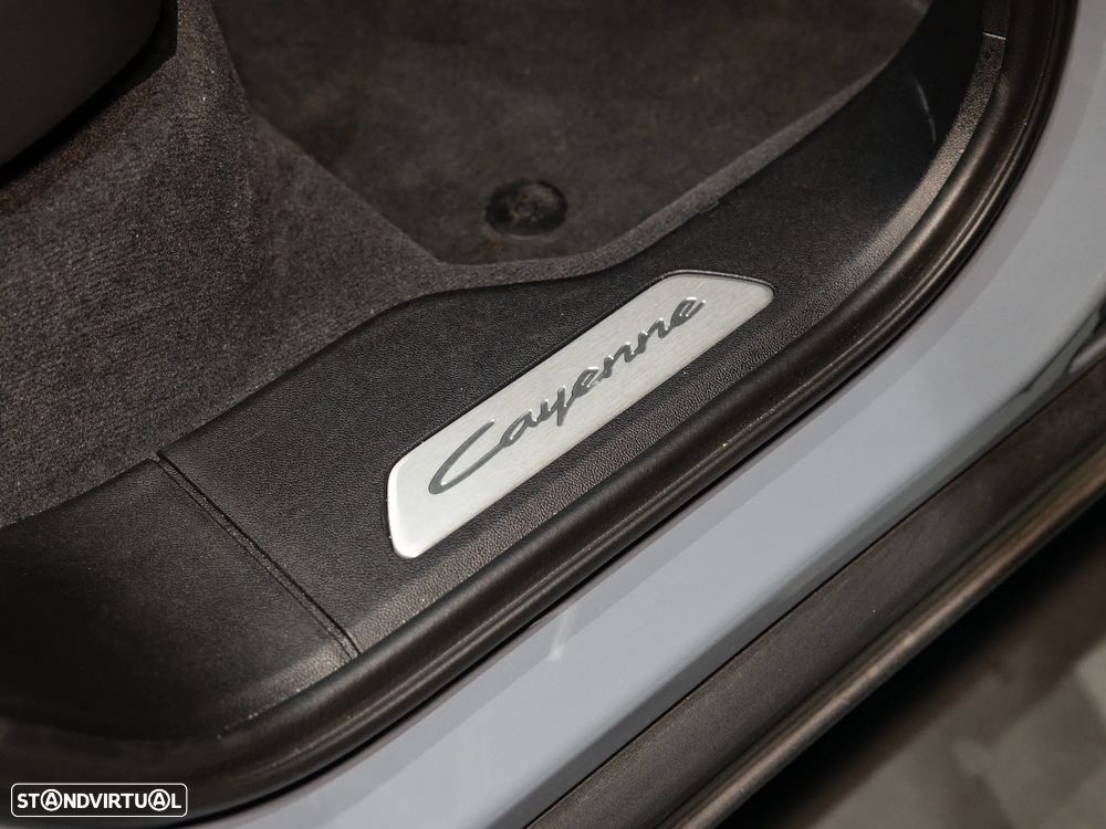 Porsche Cayenne S E-Hybrid - 34