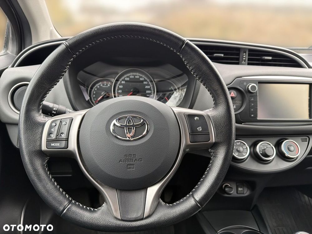 Toyota Yaris - 17