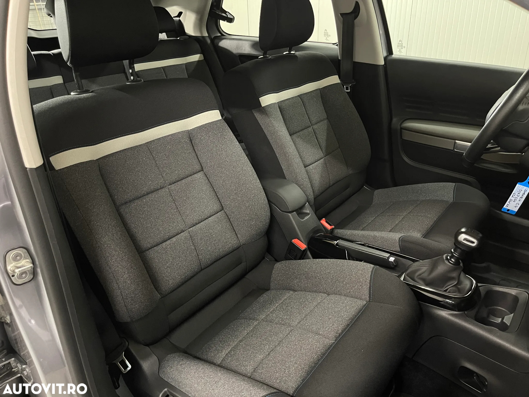 Citroën C4 Cactus 1.2 PureTech S&S BVM Feel - 9