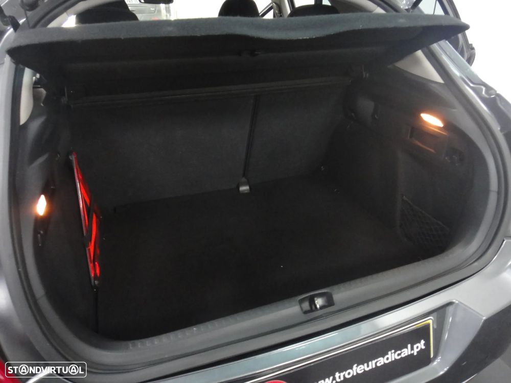 Citroën C4 1.6 HDi Exclusive - 16