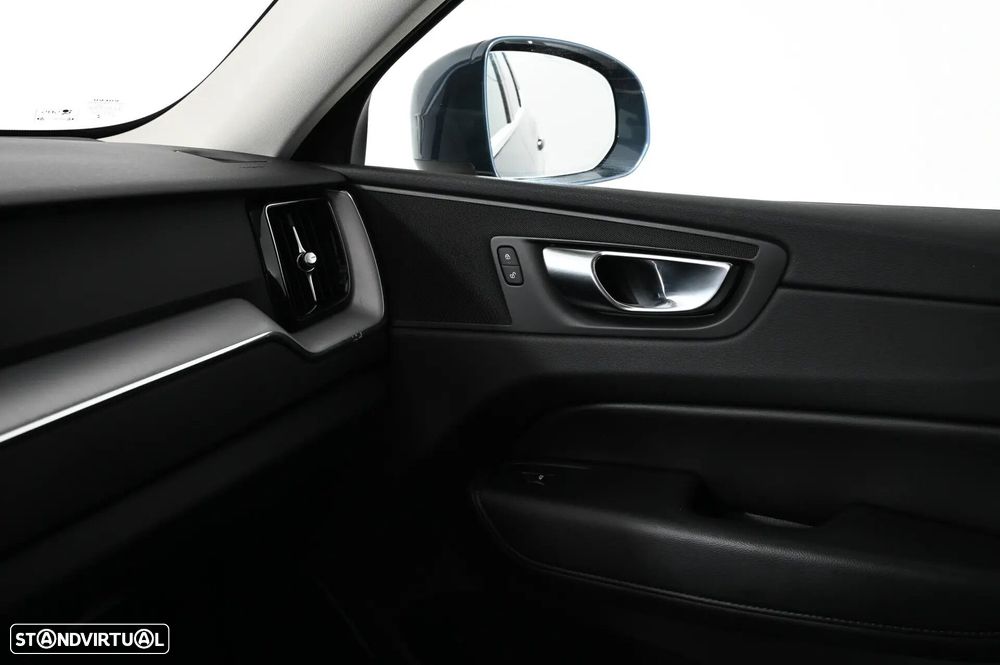 Volvo XC 60 2.0 T6 PHEV Inscription Expression AWD - 33