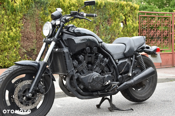 Yamaha V-MAX