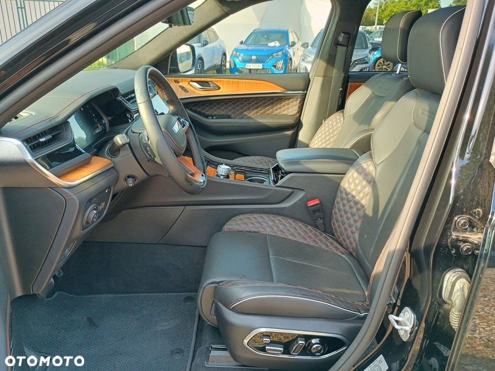 Jeep Grand Cherokee - 9
