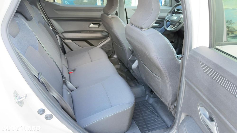 Dacia Duster TCe 130 4X4 MHEV Journey - 12