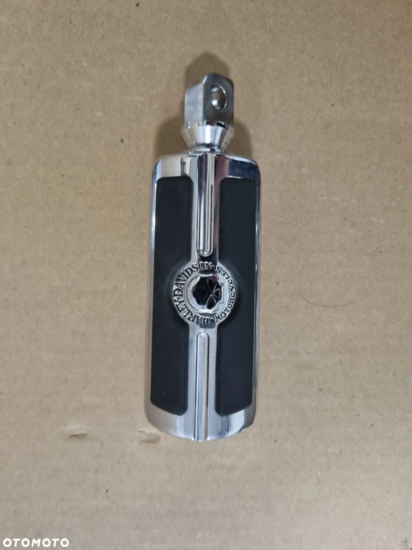 Harley Davidson Touring Softail Dyna Podnóżek G Skull podnóżek - 1