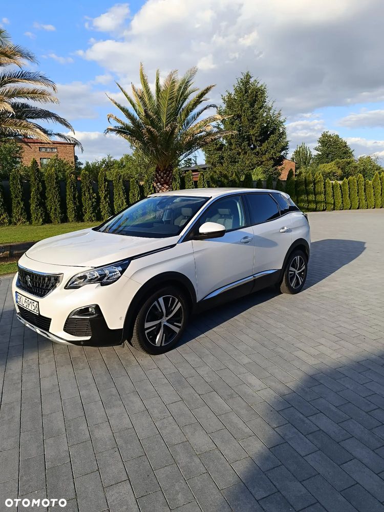 Peugeot 3008 1.6 PureTech GPF Allure S&S EAT8 - 1
