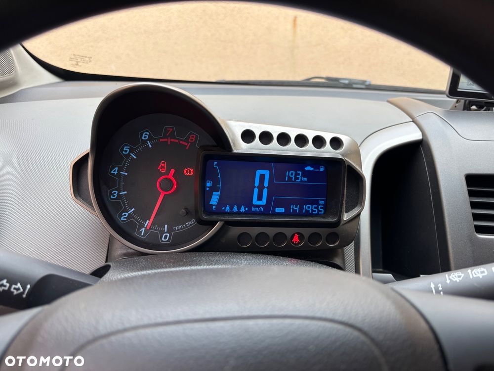 Chevrolet Aveo 1.4 16V LS - 18