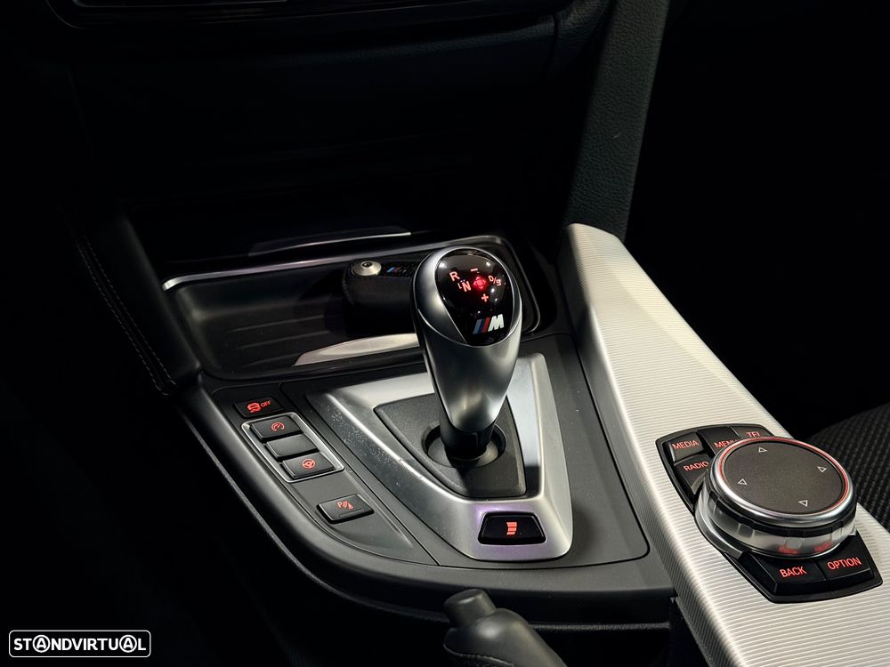 BMW M4 Auto - 8