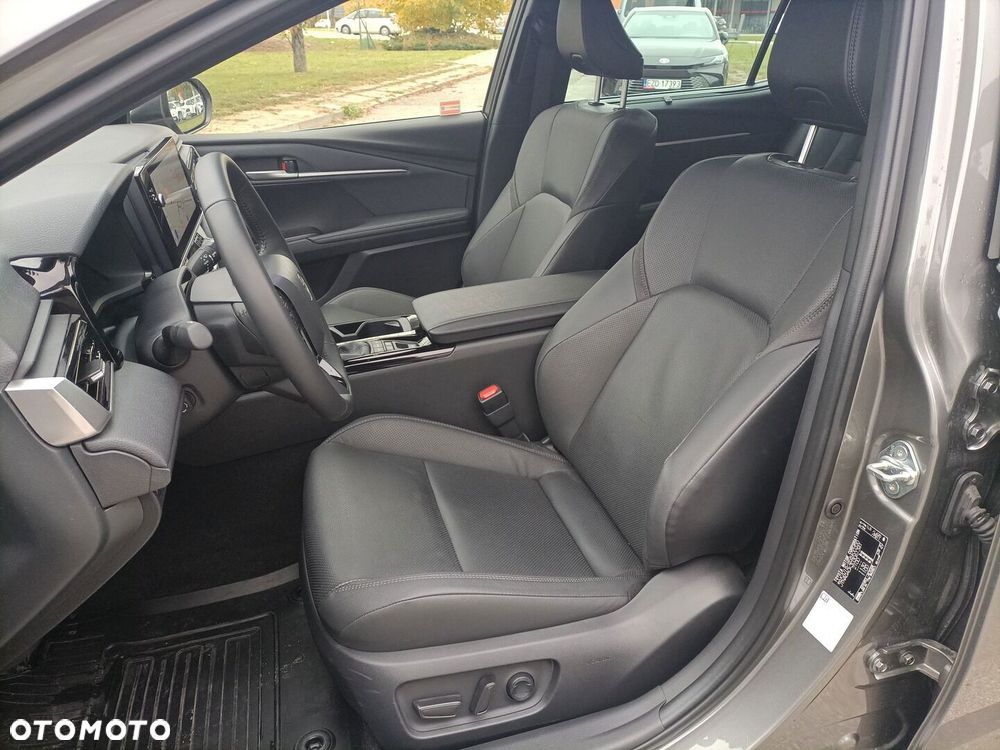 Toyota Camry - 10